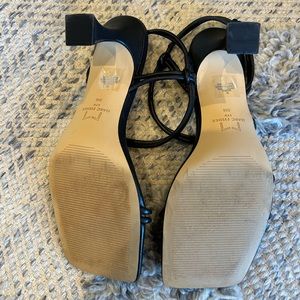 Marc Fisher black pumps